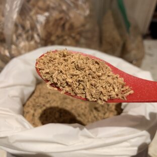 木工職人のウッドチップ　桜